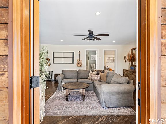 3rd image of 5 Hampton Road