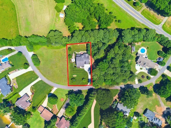 16000 Sunset Dr, Huntersville, NC 28078