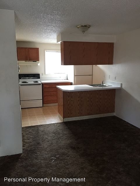 1st image of 715 Gillis St APT 9