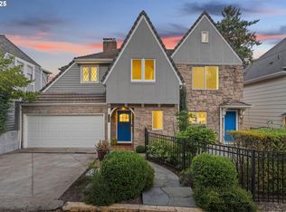 2869 SW Champlain Dr, Portland, OR 97205