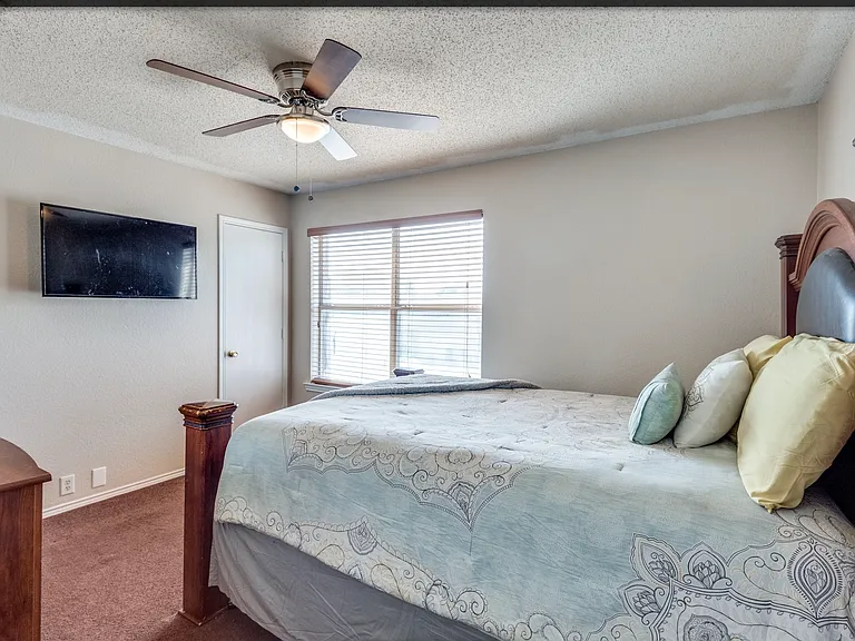212 Prentice Dr — Photo 20