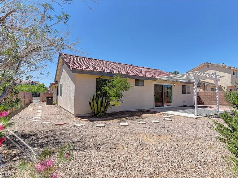 4308 Apex Dr — Photo 26