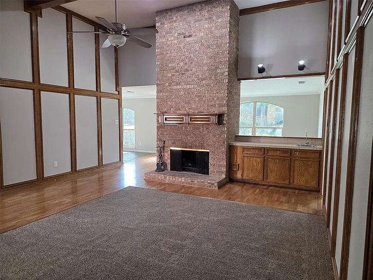 8706 Chelsworth Dr — Photo 4
