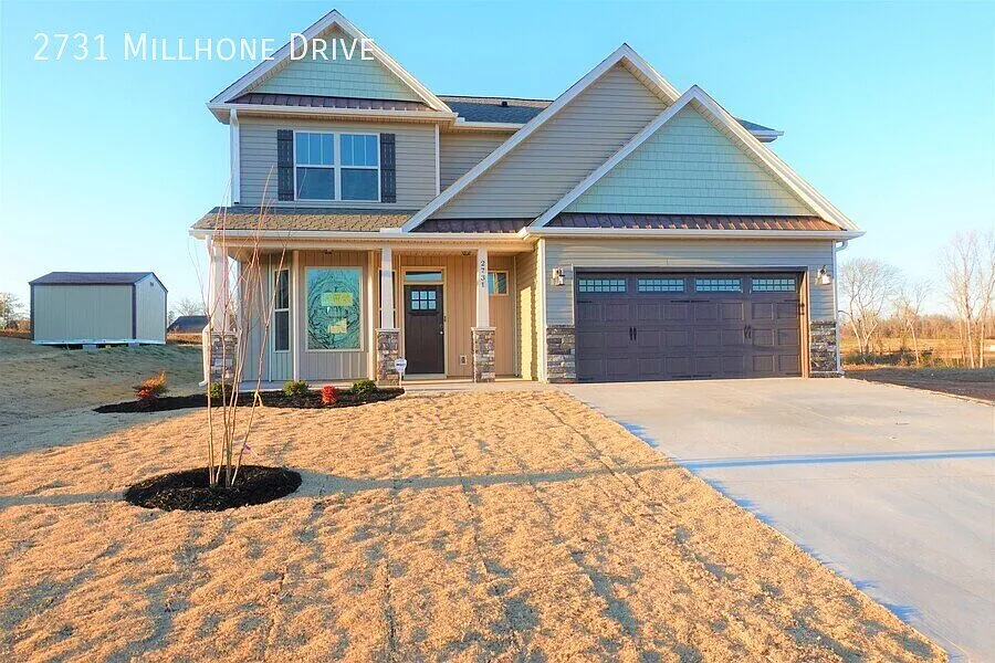 4 bed, 2.5 bath, 1925 sqft, $1,950 — Photo 1