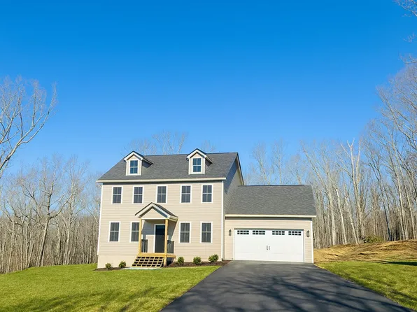 160 Tan Oak Dr, Milford, PA 18337