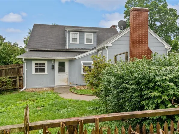 390 N 5th St, Wytheville, VA 24382