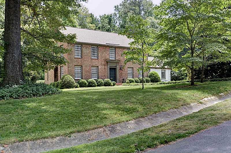 1st image of 100 Maid Marion Pl