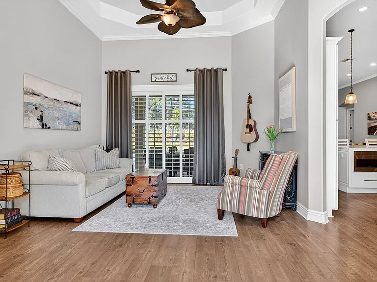 3561 Gatlin Dr — Photo 5