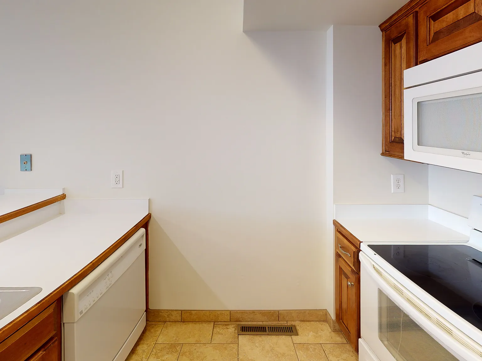 1 bed, 650 sqft, $1,300 — Photo 4