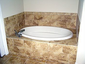Tub in Master Bath