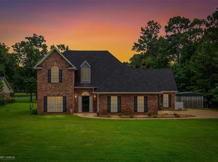 2951 Cypress Village Dr, Benton, LA 71006