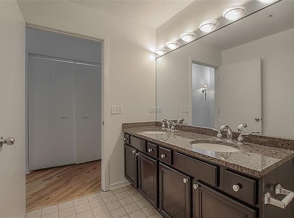 5th image of 2107 Grand Ave Unit 1103