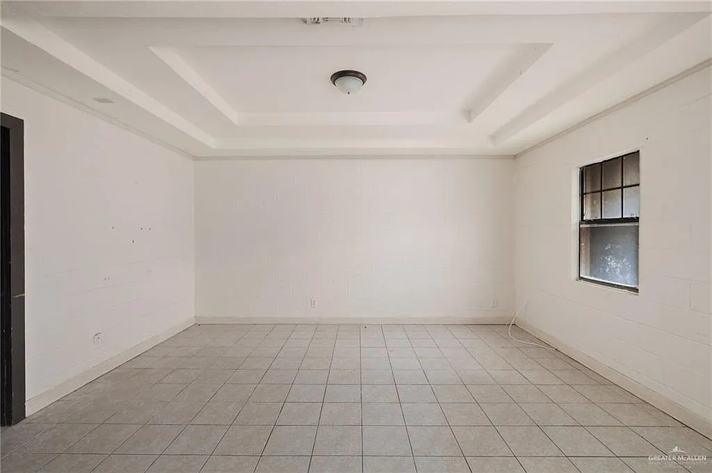 2 bed, 1.0 bath, 750 sqft, $750 — Photo 4