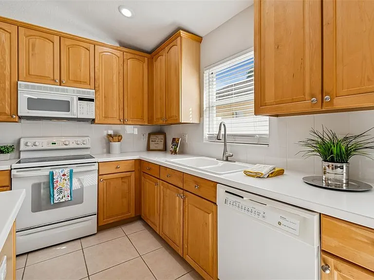 353 Bay Arbor Blvd — Photo 8