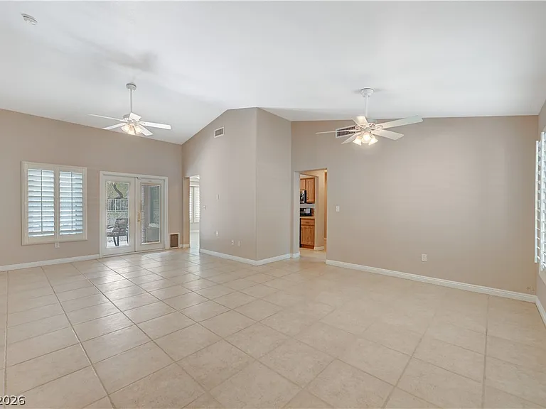 10609 Paradise Point Dr — Photo 16