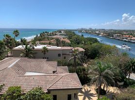 1021 Hillsboro Mile, Pompano Beach, FL