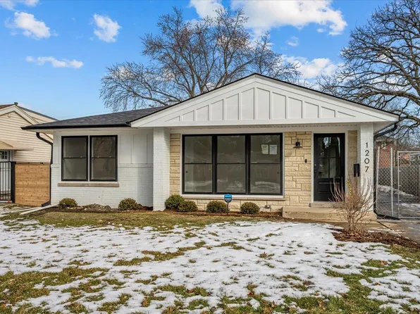 1207 Hoffman Ave, Park Ridge, IL 60068