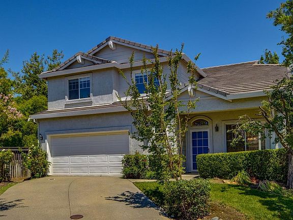 2nd image of 1592 Pinnacles Pl