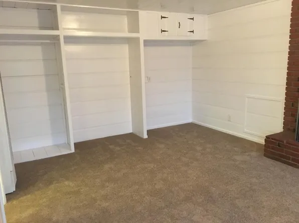 2675 1/2 E Harrison St, Long Beach, CA 90810