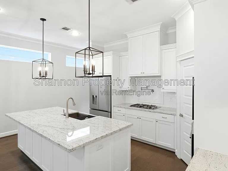 4208 Koehler St #A — Photo 10