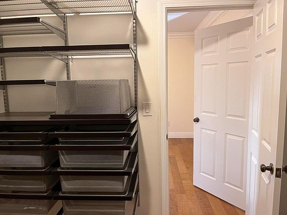 4th image of 319 Marlow Dr