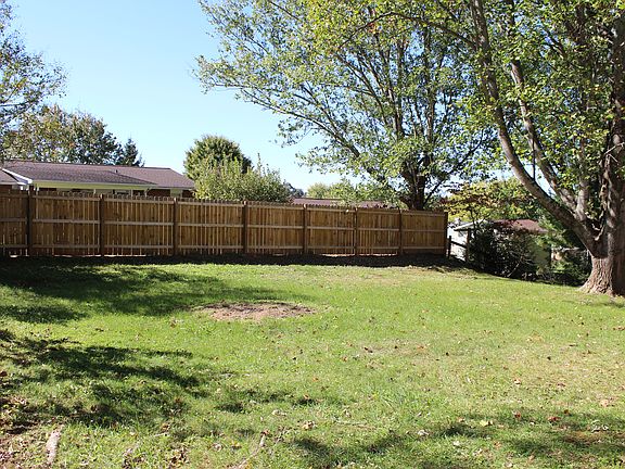 4th image of 4005 Prescott Dr