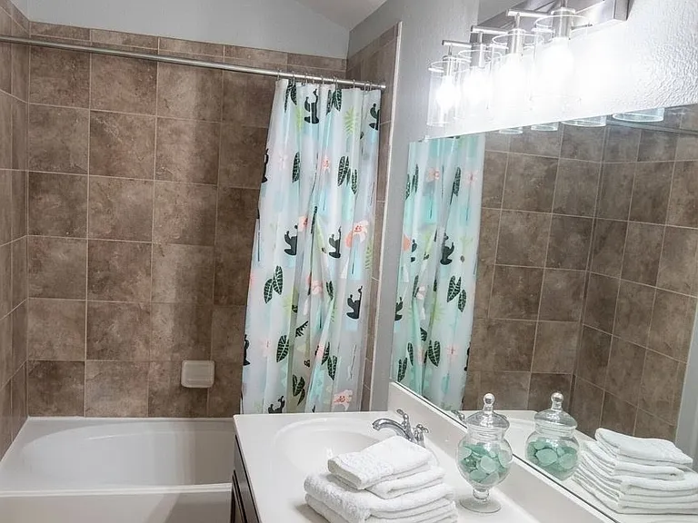 Full Bath