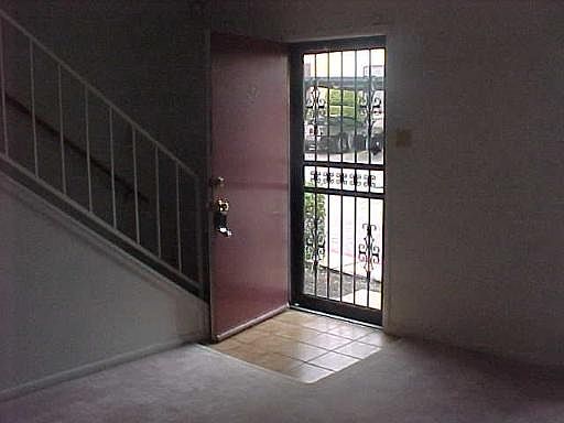 2nd image of 6427 WURZBACH #32