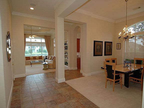 5th image of 6031 Stratford Gardens Dr