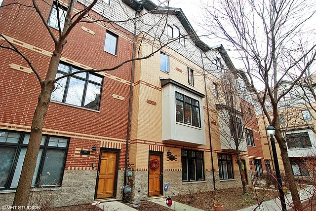 1st image of 424 Pennsylvania Way