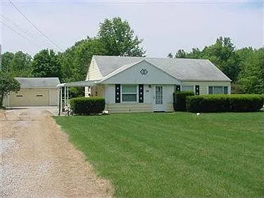 1746 Dover Center Rd photo 1