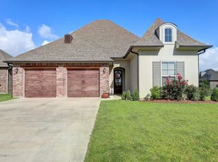 400 Channel Dr, Broussard, LA 70518