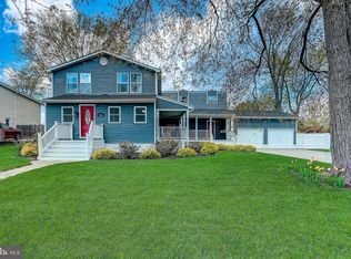 7816 Harbor Rd, Pasadena, MD 21122