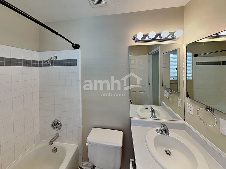 1538 N 200 W — Photo 11