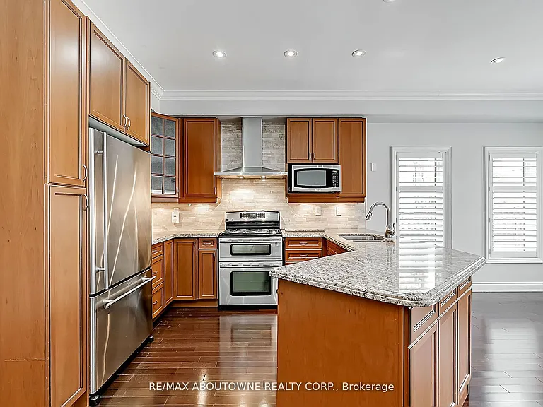 2415 Presquile Dr — Photo 17