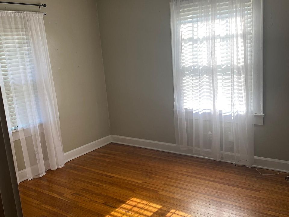 1st image of 4012 N Graceland Ave #4012