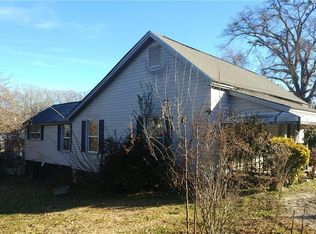 215 Overbrook St, Pickens, SC 29671