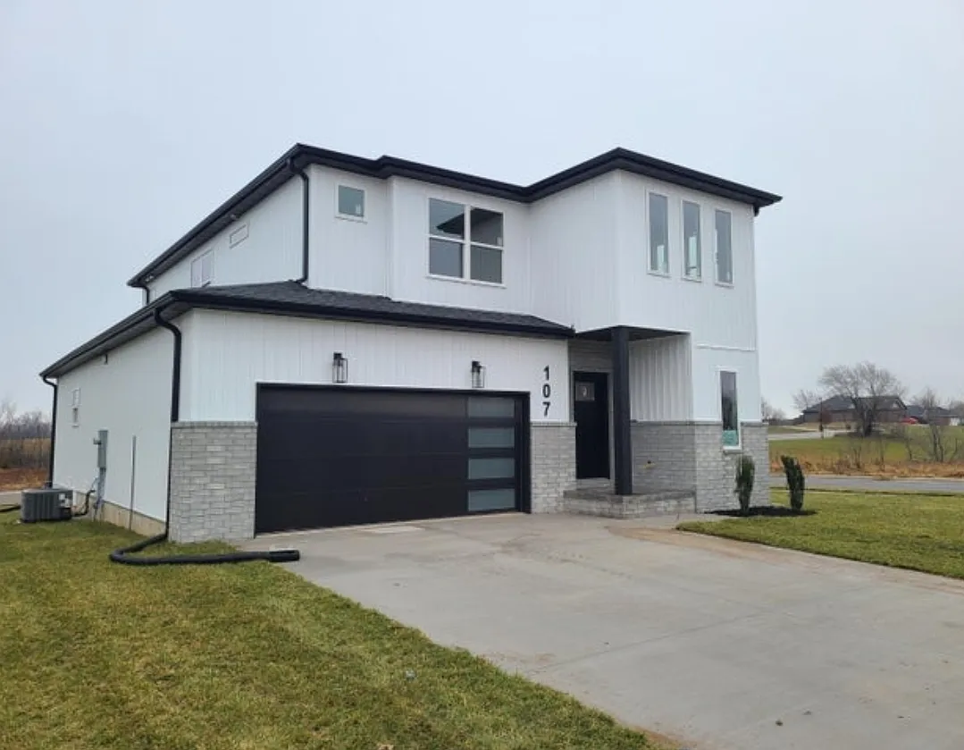 4 bed, 2.5 bath, 2162 sqft, $2,795 — Photo 1