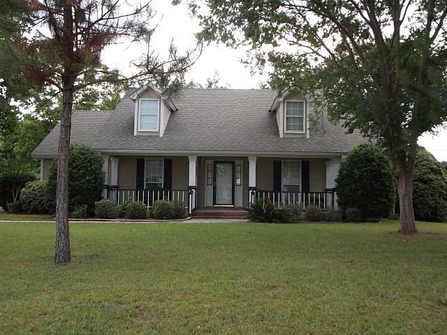 1st image of 3947 Sweetwater Dr