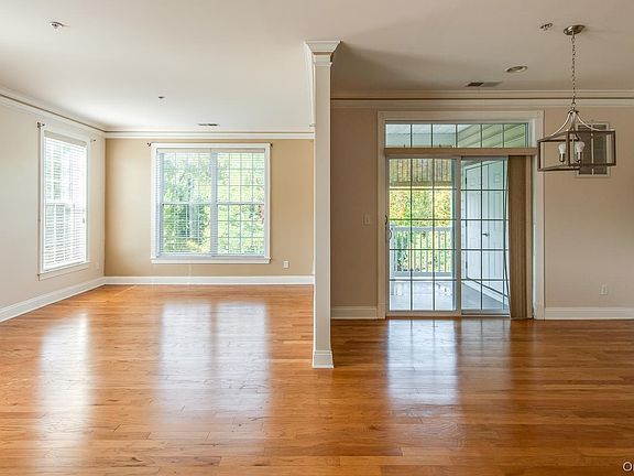 5th image of 231 Regency Drive
