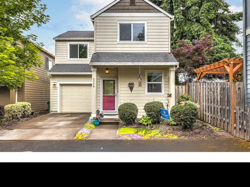 2726 23rd Pl