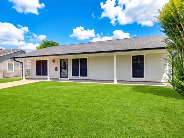 9922 Carmalee St, Houston, TX 77075