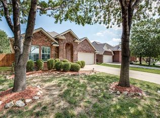 5816 Meadowglen Dr, Argyle, TX 76226