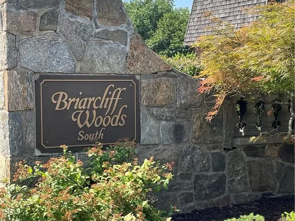 2 Briarcliff Drive S #27, Ossining, NY 10562