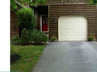 4 Persimmon Ln, Newark, DE 19713