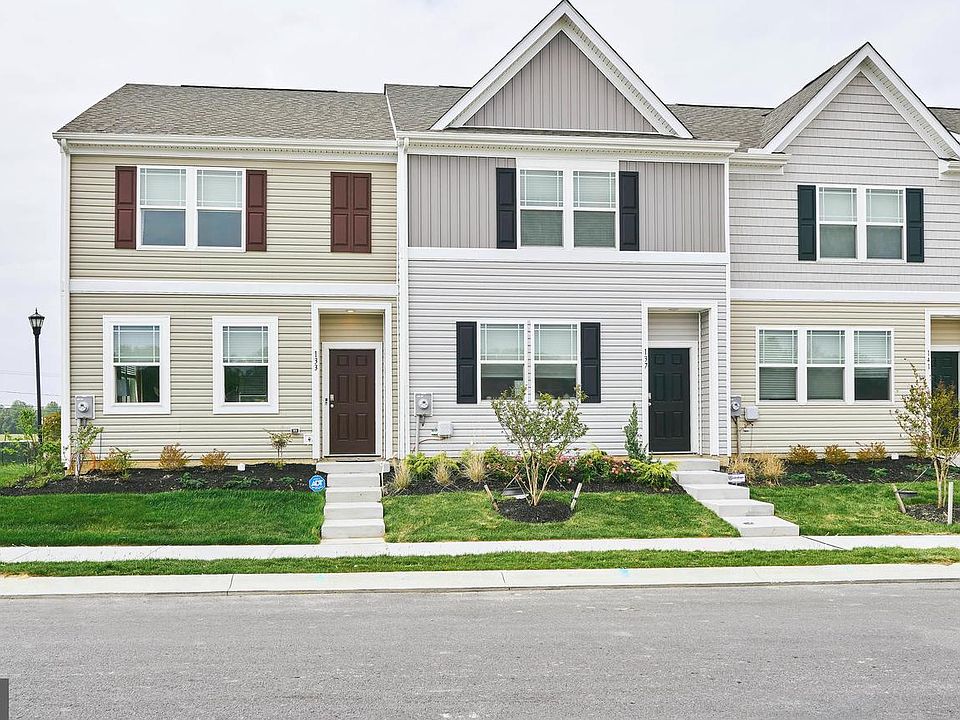 1st image of 305 Wood Duck Dr