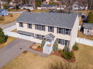 7 Carlisle Rd, Nashua, NH 03062