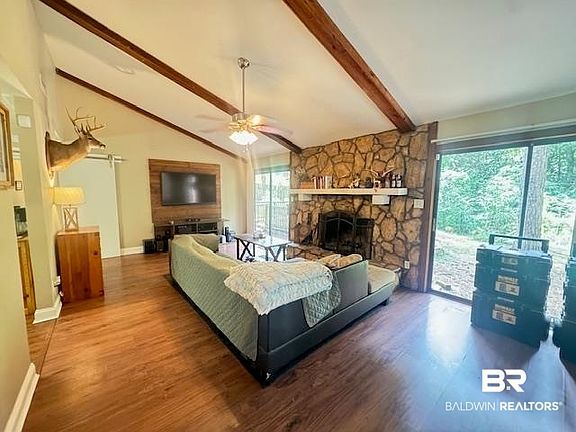 4th image of 103 Brookwood Cir