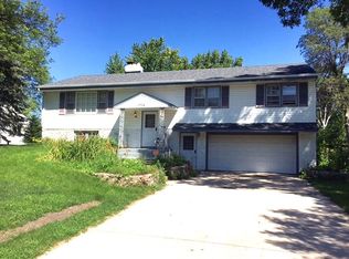 5524 Countryside Rd, Edina, MN 55436