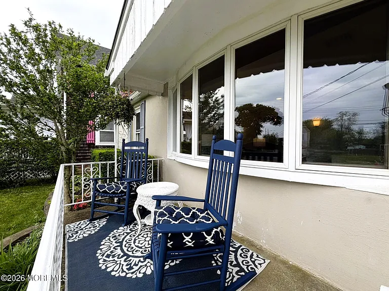 102 Columbia Ave #SUMMER — Photo 3